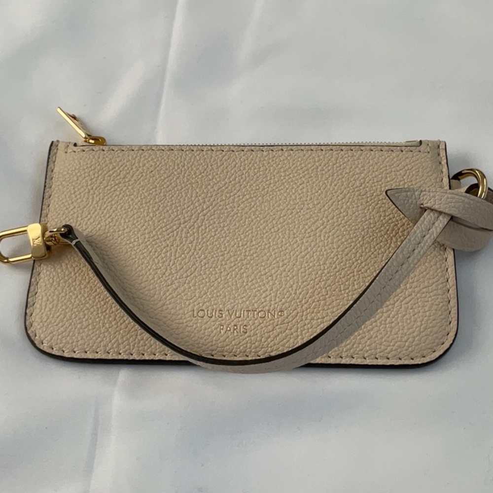 Louis Vuitton Mini Pouch with dog leash brand new Leather